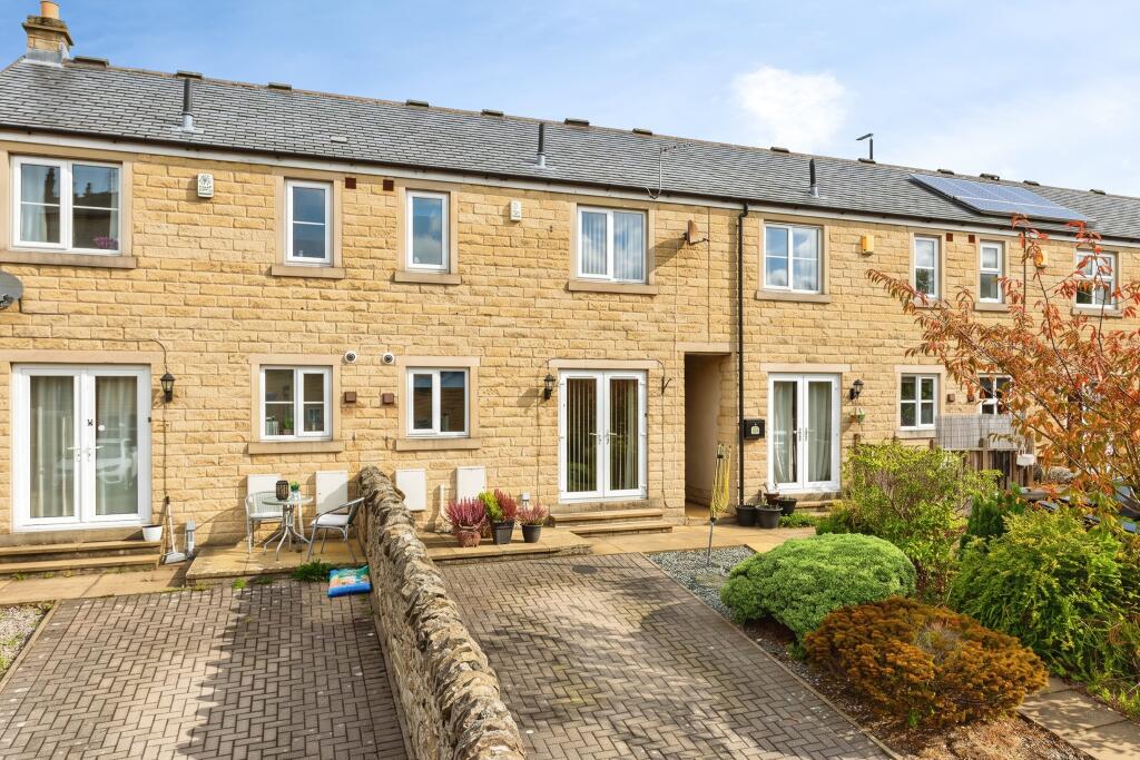 House in Leeds, West Yorkshire - View 5