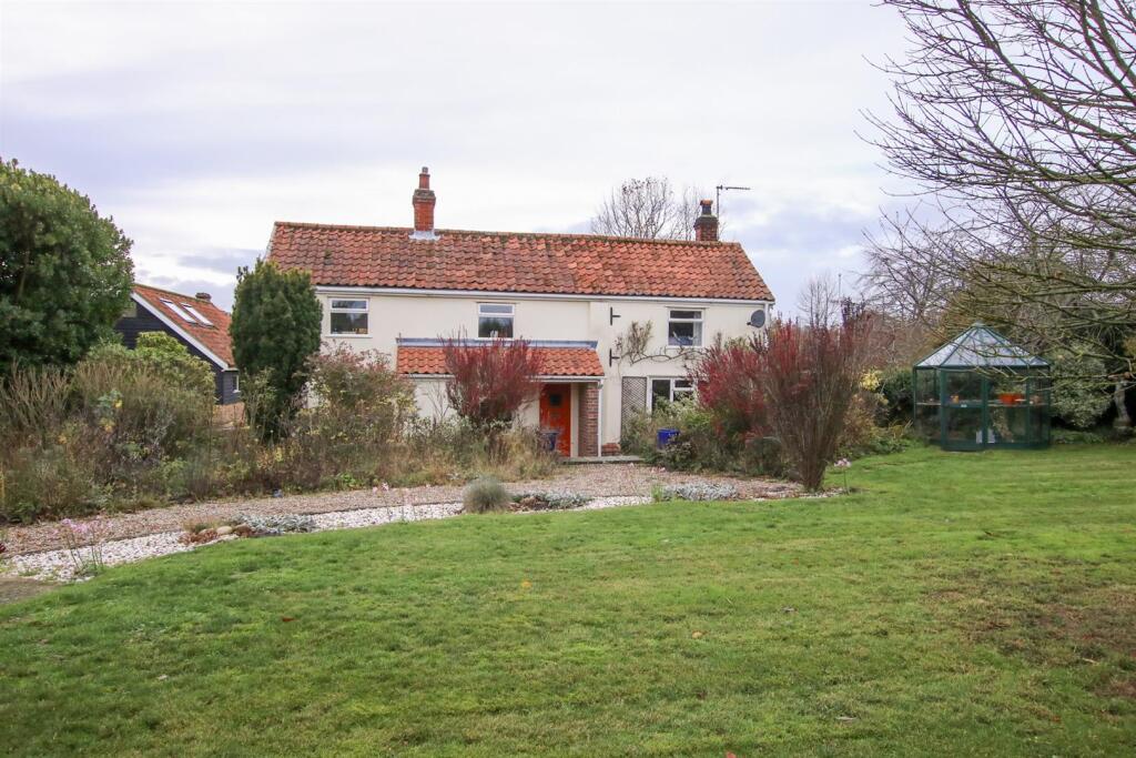 Main image of property: Post Office Road, Knodishall,