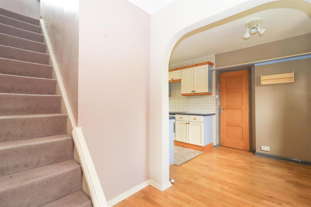 House in Wakefield - View 5