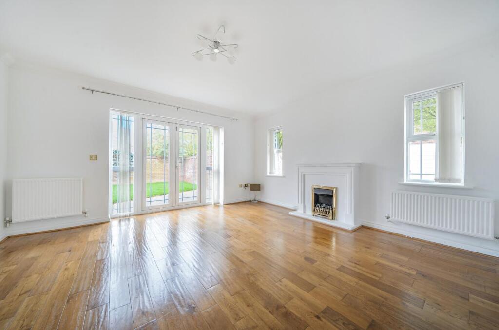 House in Surrey Heath, Frimley Green - View 2