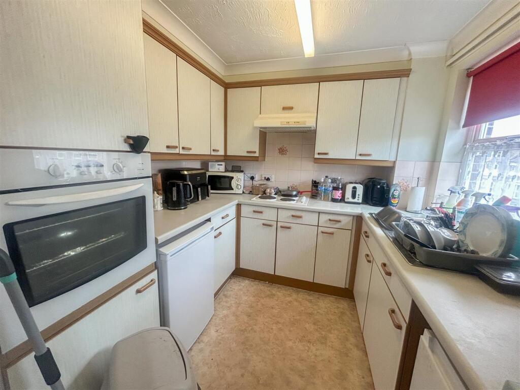 Apartment in Colchester - View 4