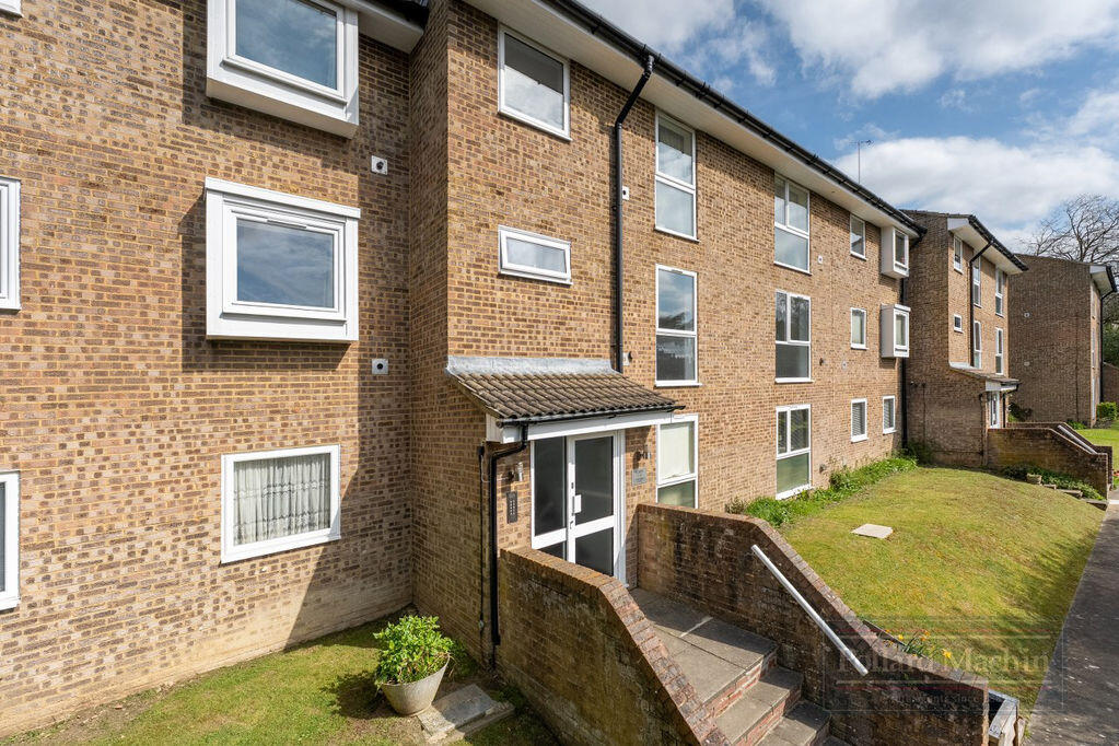 Main image of property: Wettern Close, Sanderstead