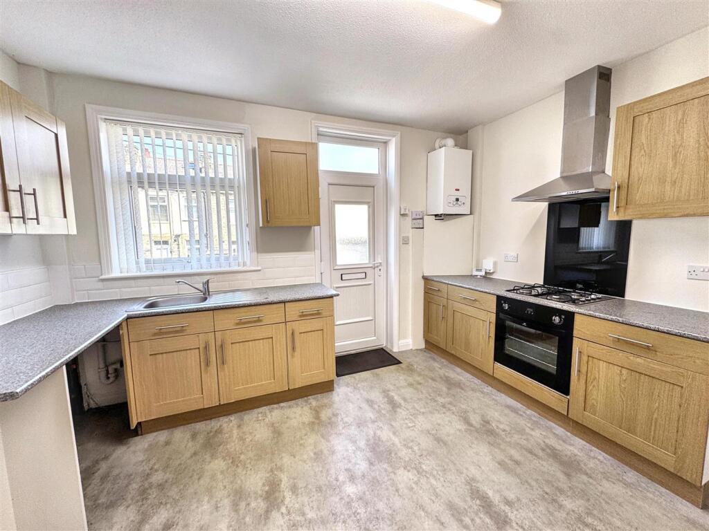 Mannville Walk, Keighley, BD22 6AG photo 3