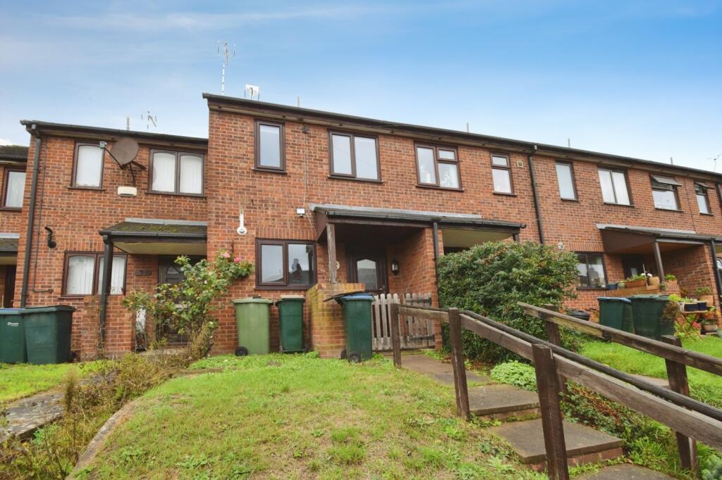 Main image of property: Hilton Court, Hearsall Lane, Earlsdon, Coventry, CV5