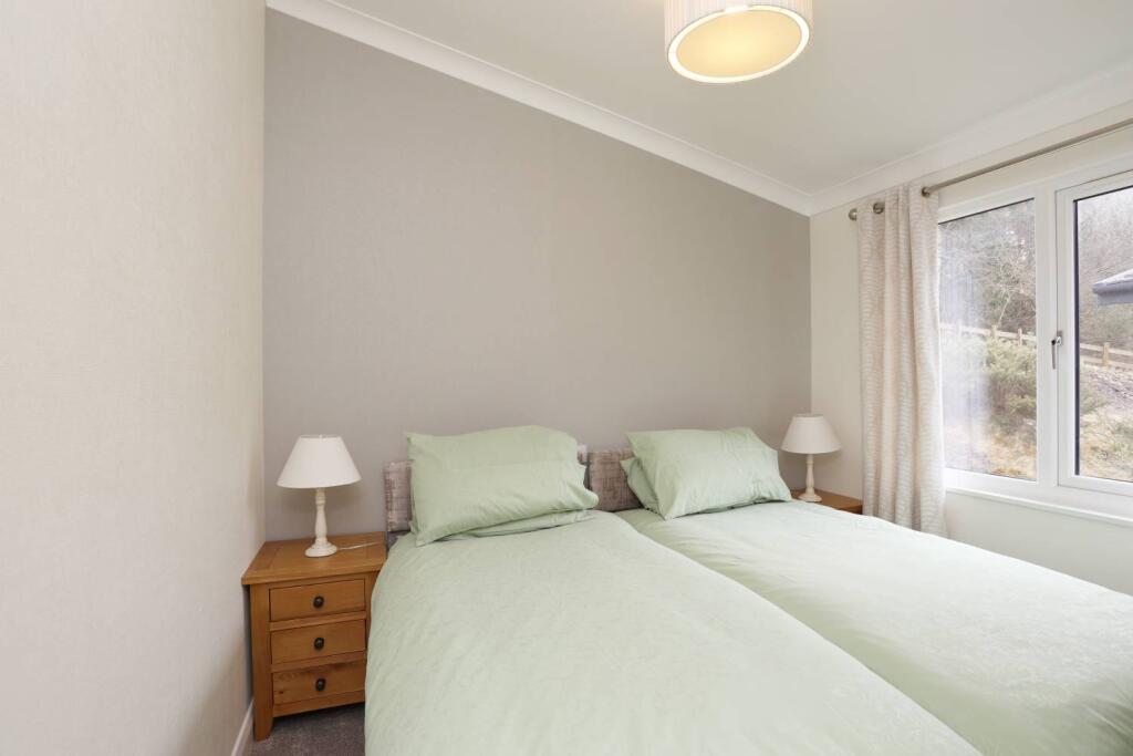 House in Falkirk, Perth and Kinross - More