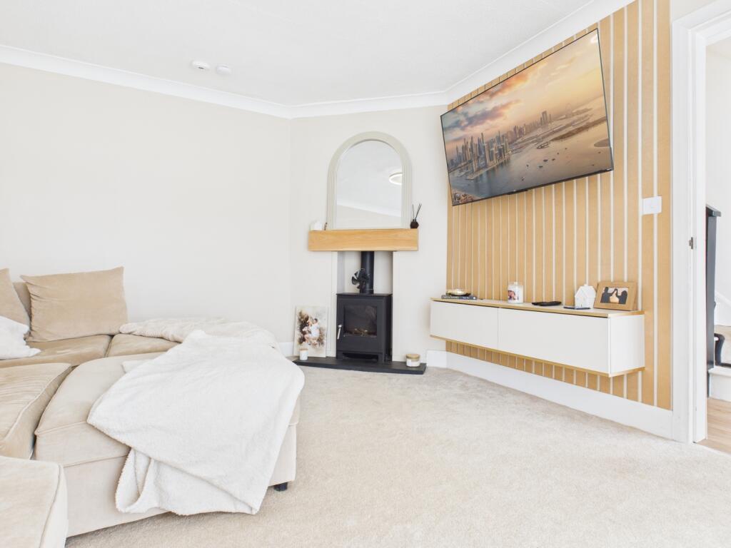 Alderley Drive, Bredbury, Stockport, SK6 2PN photo 3