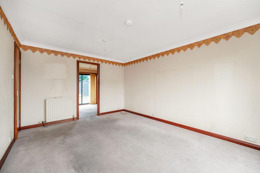 18 Auld Mart Road, Milnathort, KY13 9FR photo 3