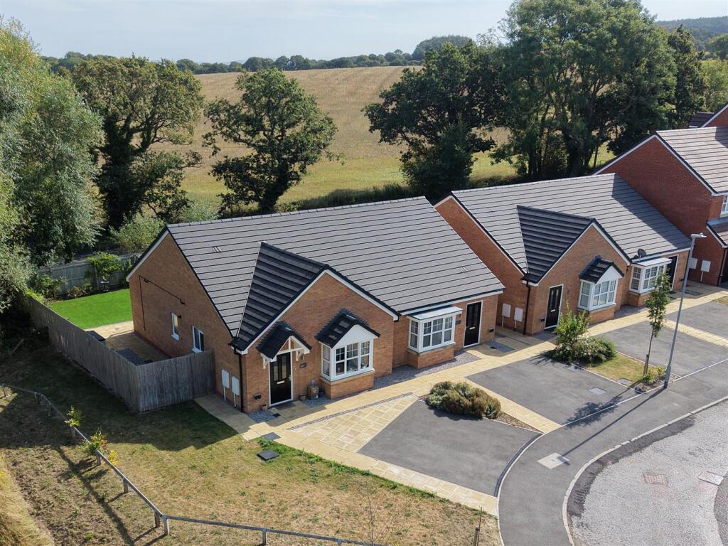 Main image of property: Vines Cross Way, Skelmersdale
