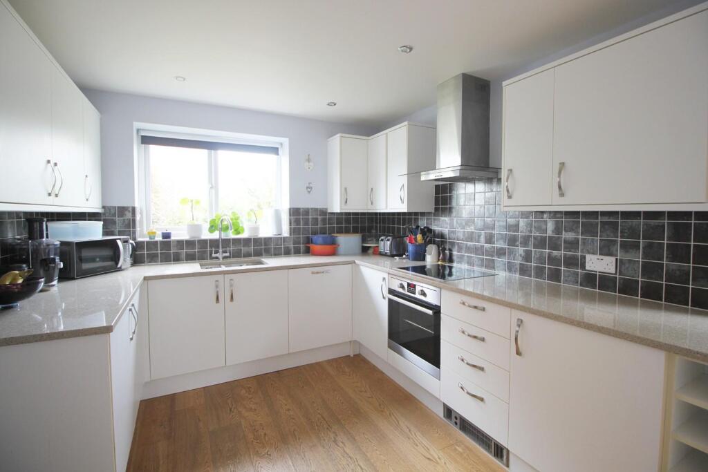 House in Southampton - View 5