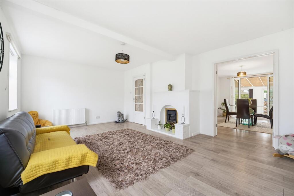 House in Slough - View 3