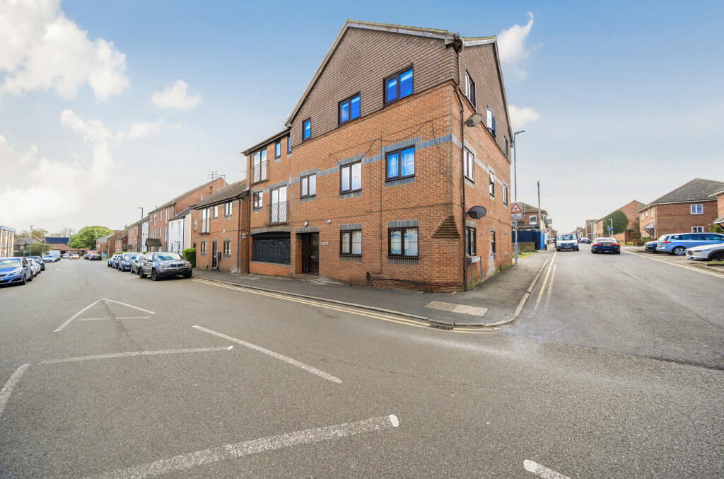 Main image of property: Union Street, Dunstable, Bedfordshire