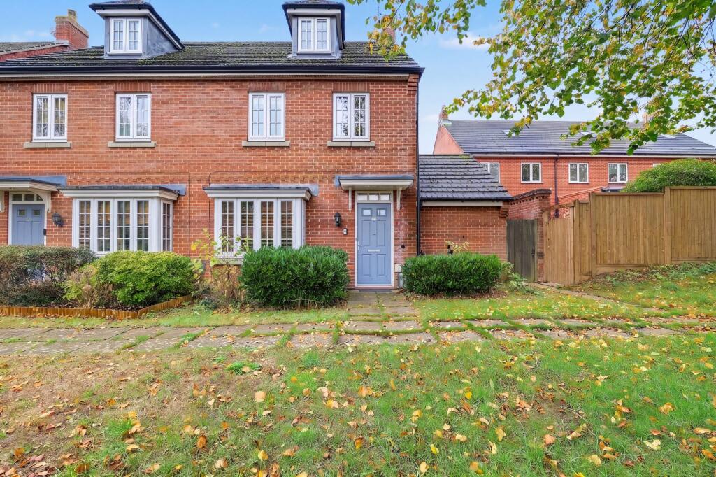 3-bed semi-detached on Fleckney Road, Kibworth Beauchamp, LE8, £290,000