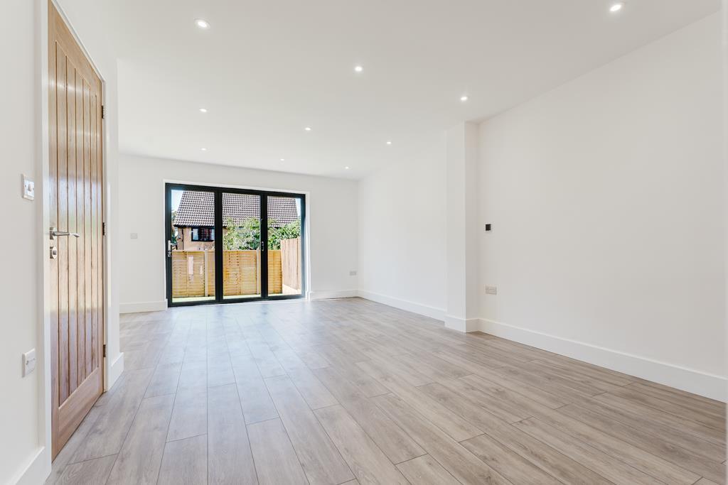 House in Kettering, Avondale - View 4