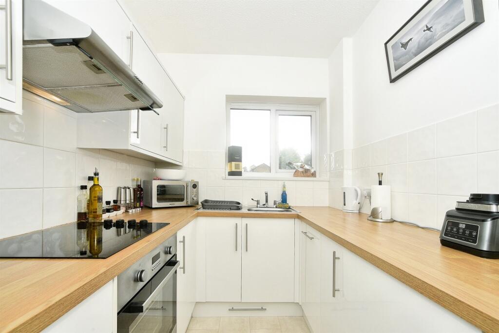 Apartment in Ludgershall, Wiltshire - View 3