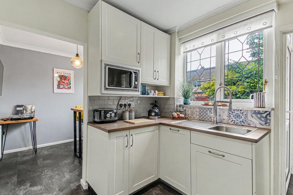 House in Trafford, Greater Manchester - More