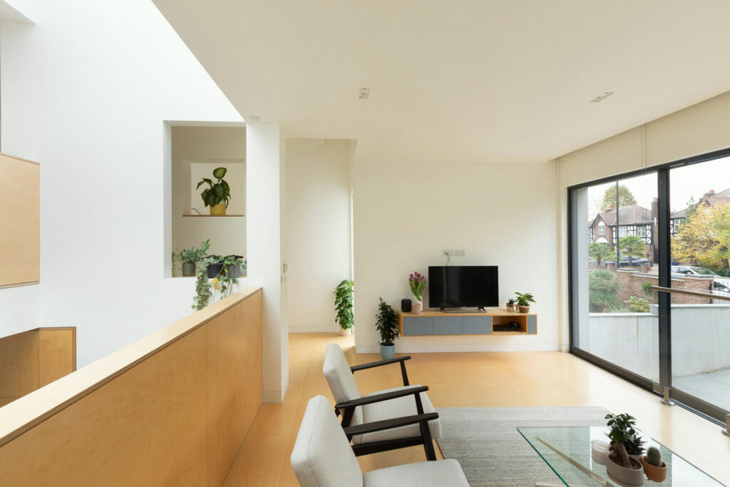 Lawrie Park Road, London, SE26 6 photo 3