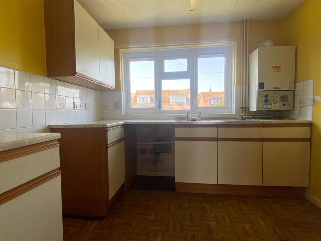 Apartment in Dorchester - More