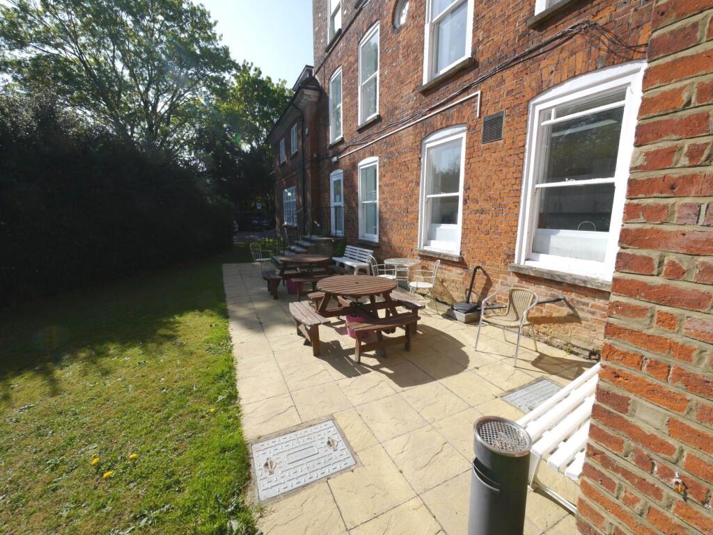 Additional image 26 of Great North Road, Hatfield