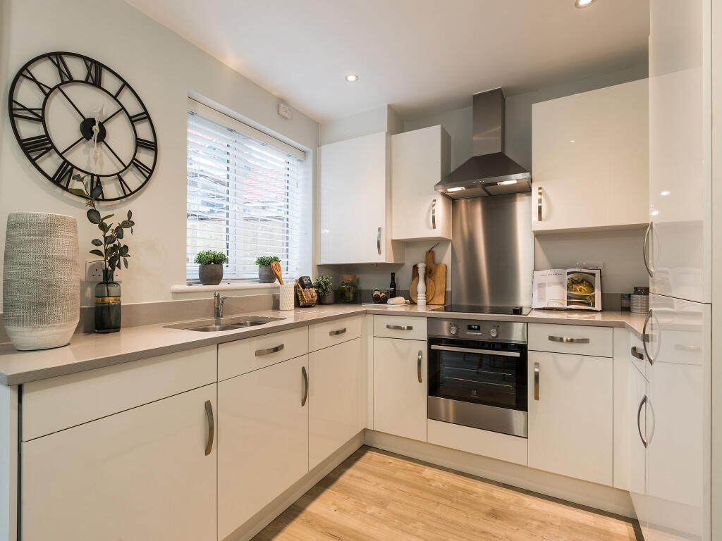 Main image of property: Foots Farm, Thorpe Road, Clacton-on-Sea, Essex, CO15 4BW