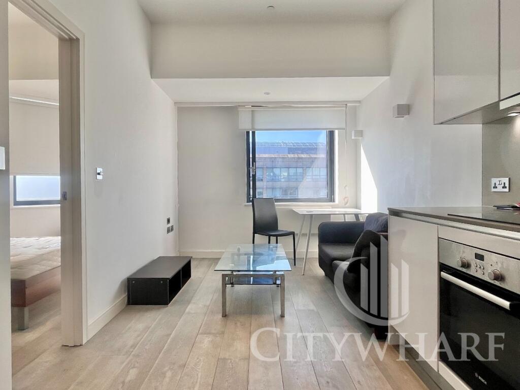 Apartment in Slough - View 3