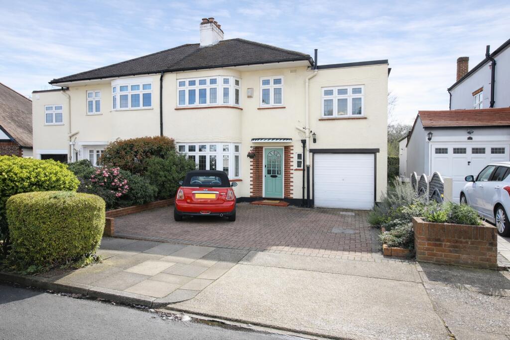 Main image of property: Netherpark Drive, Gidea Park, RM2