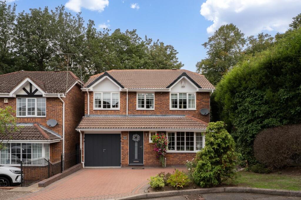 4-bed detached on Foxlands Drive, Lower Gornal, DY3, £400,000