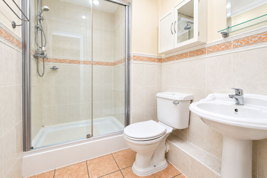Apartment in Southampton - View 5