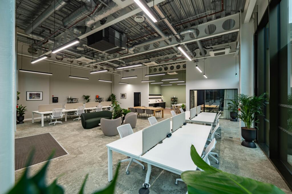 New Office Photography by Bevan Cockerill16.jpg