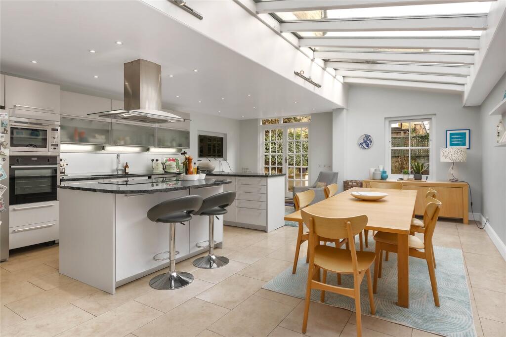 Soudan Road, London, SW11 photo 3