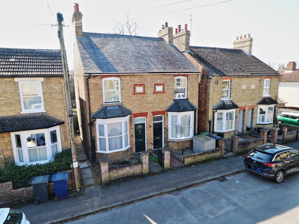 Main image of property: Shaftesbury Avenue, St Neots, PE19