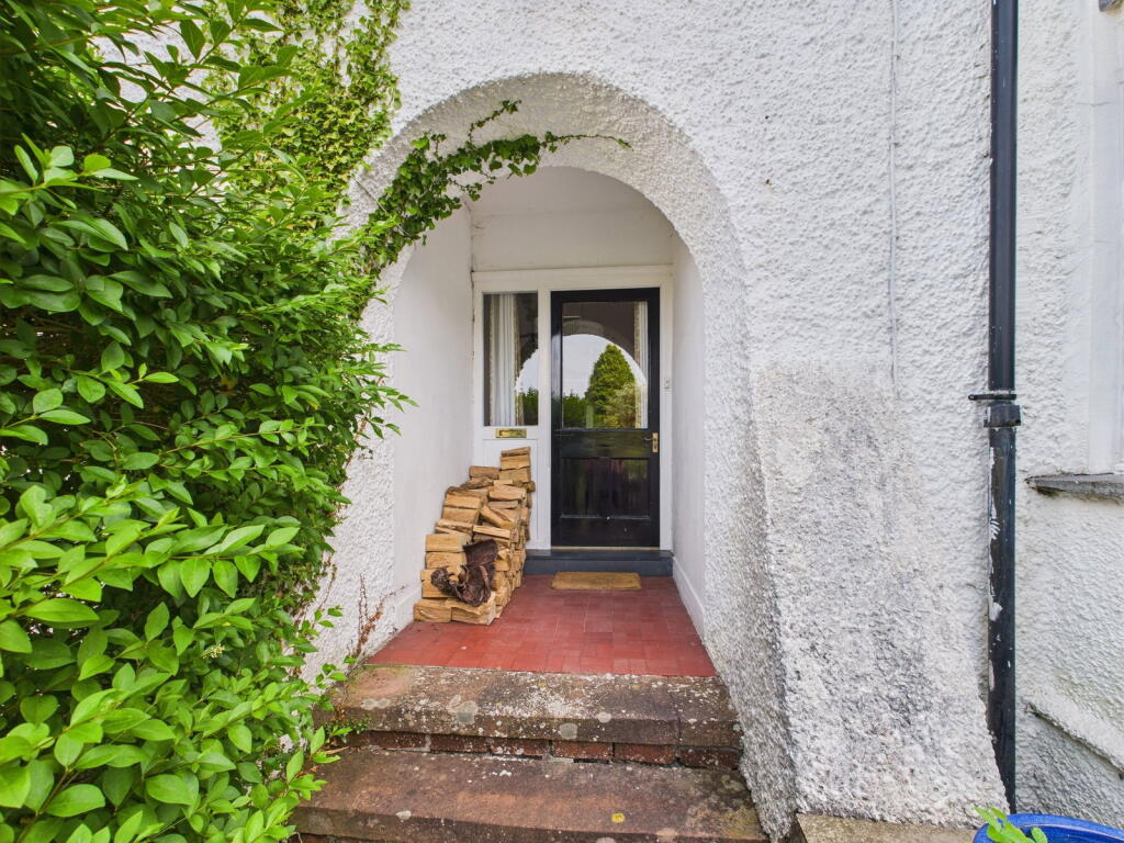 Hillside, Oakthwaite Road, Windermere, Cumbria, LA23 2BD photo 2