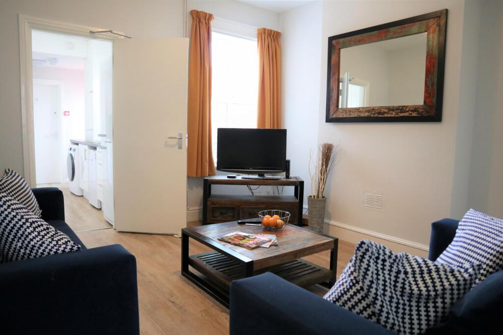 Main image of property: Oxford Street, Loughborough