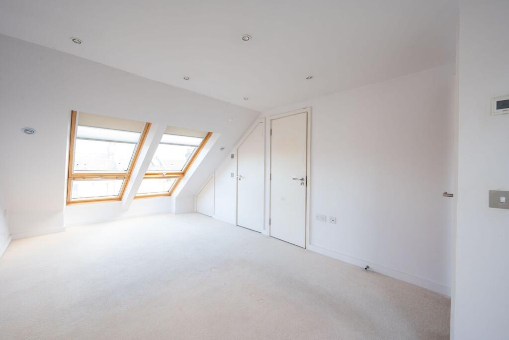 Newton Road, Wimbledon, London, SW19 - View 4