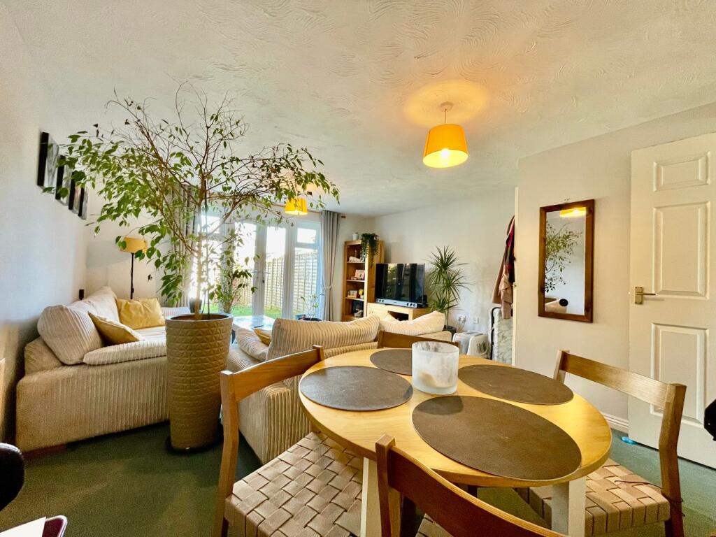 House in Milton Keynes, Shenley Brook End - View 2