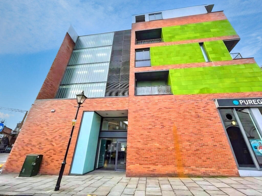 2-bed flat on 2 Crown Street, Leeds, West Yorkshire, LS2 7DA, £110,000
