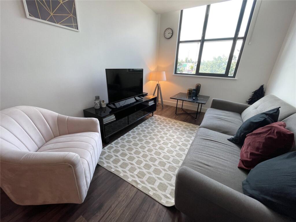 Main image of property: New Eton House, 227 Bath Road, Slough, Berkshire, SL1