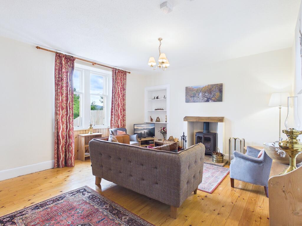 House in Kingussie, Highland - View 4