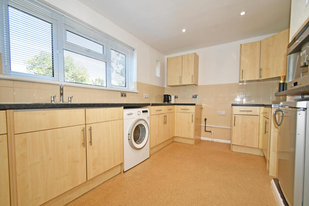 Norris Rise, Hoddesdon, Hertfordshire photo 3