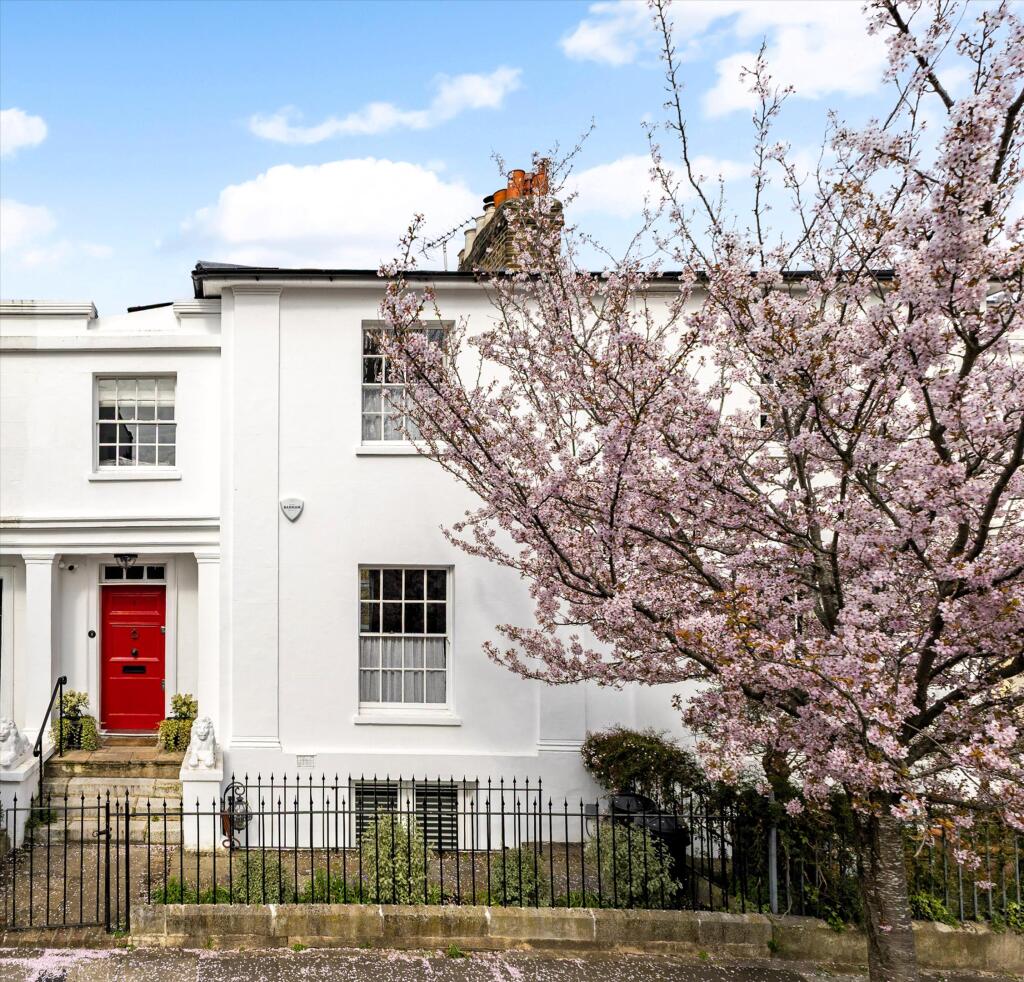 Main image of property: St Peters Villas, London W6