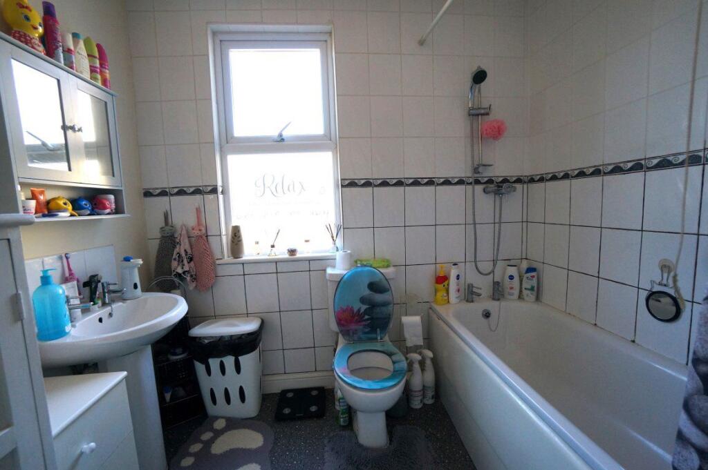 Apartment in Ipswich - View 4