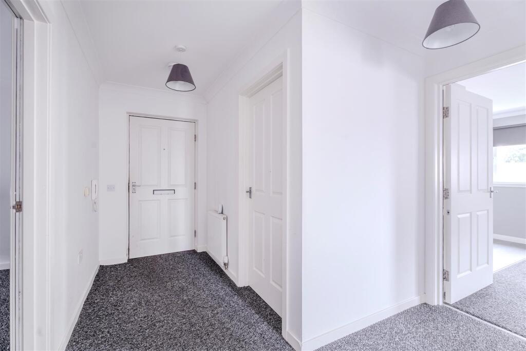 Apartment in Motherwell - View 3
