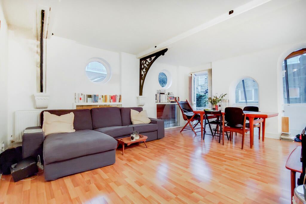 2 bedroom ground floor maisonette for rent
