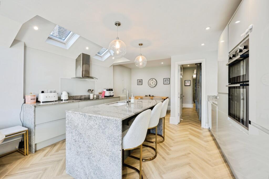House in Reigate and Banstead, Surrey - More
