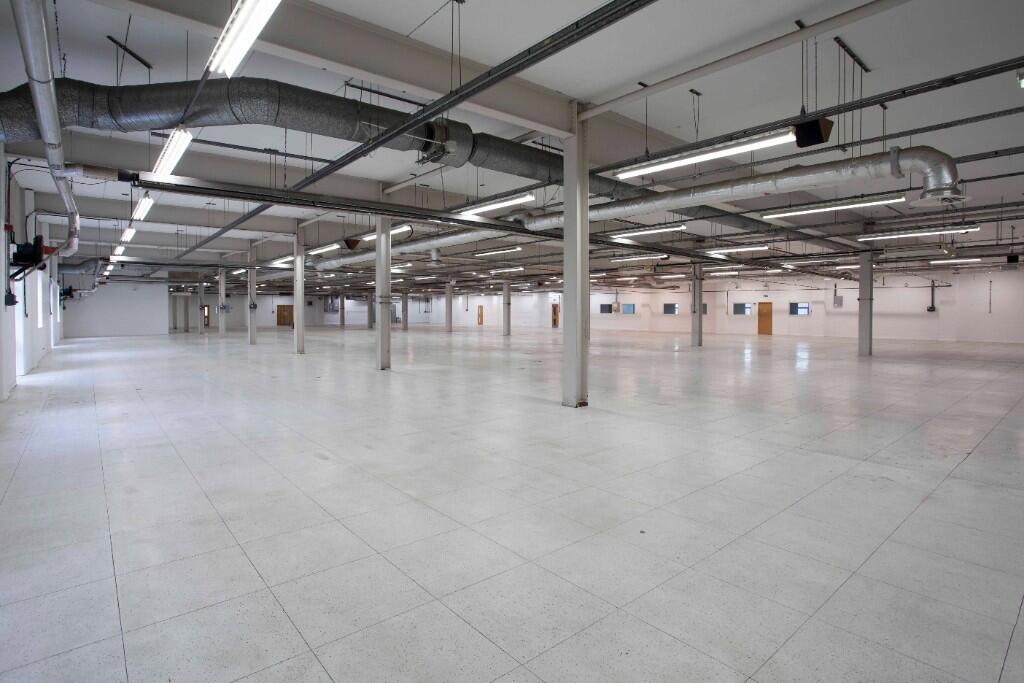 Main image of property: 32 Harris Road, Porte Marsh Industrial Estate, Calne, Wiltshire, SN11 9PT