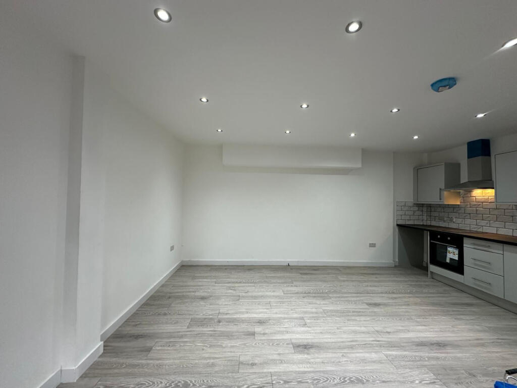Main image of property: Tilbury Town, RM18