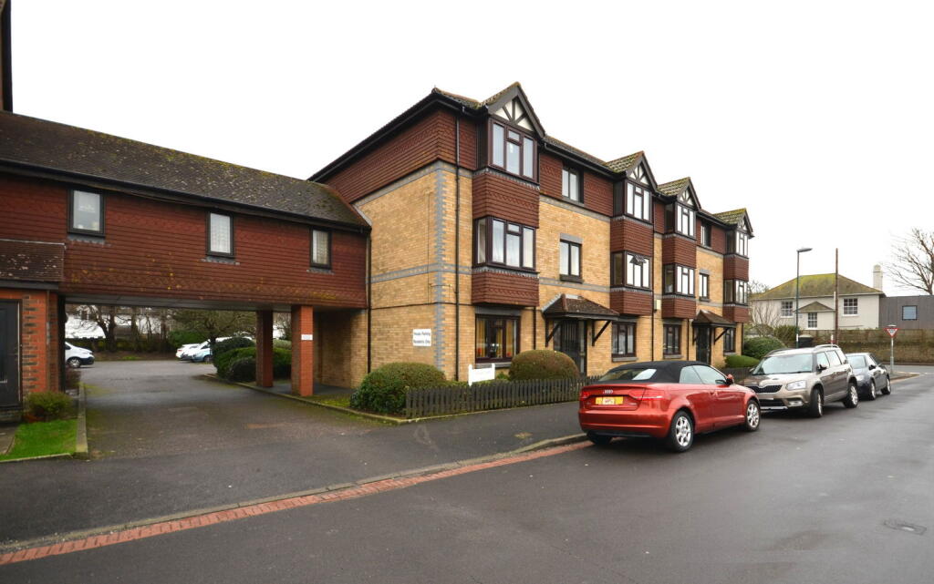 Main image of property: Victoria Road, Bognor Regis, PO21 2LU