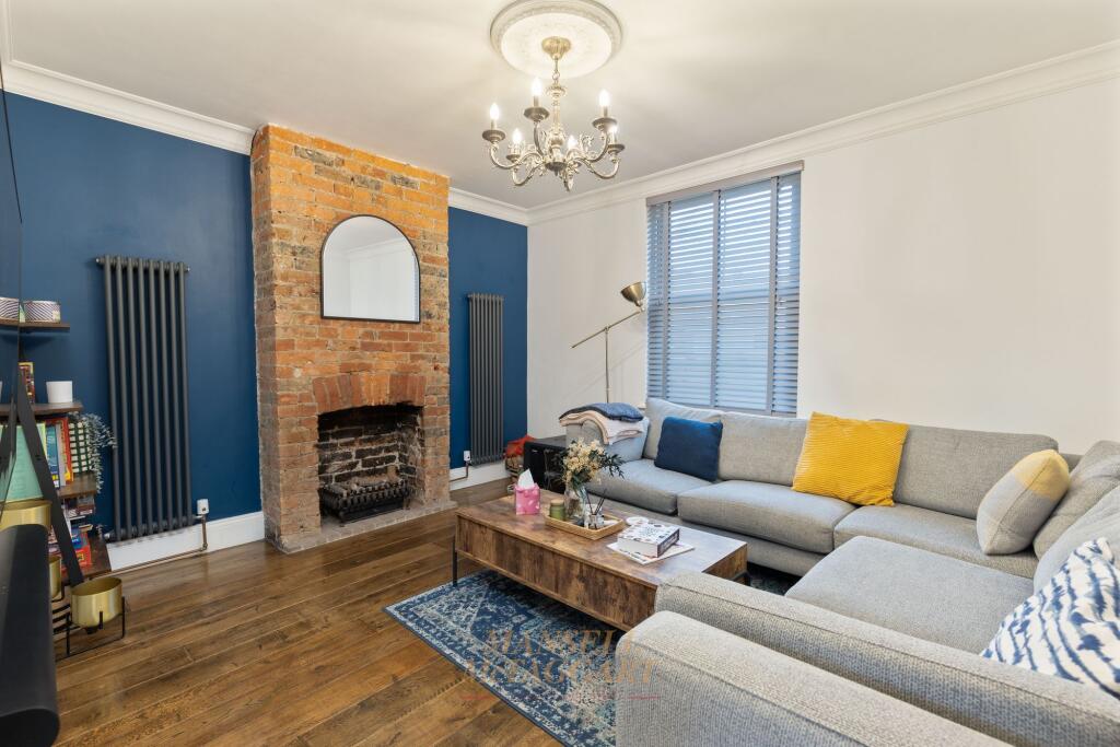 House in Crawley, West Green - View 2