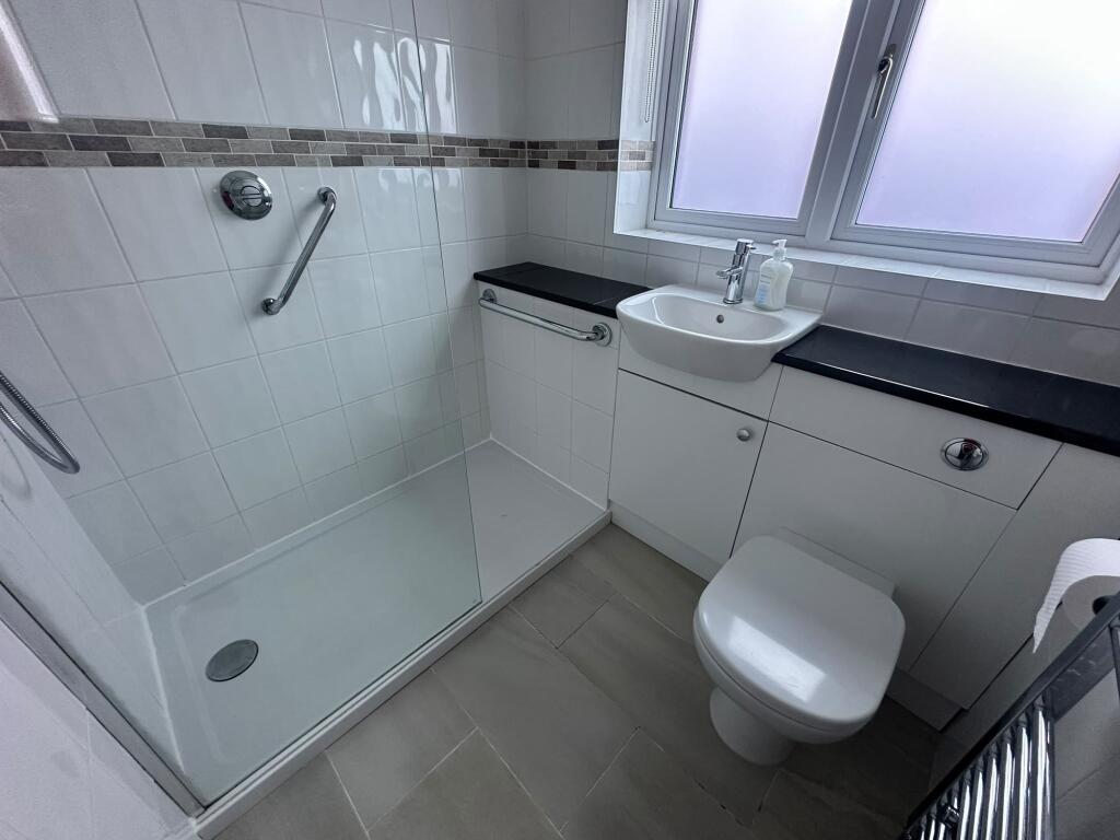 House in Peterborough, New Fletton - View 4