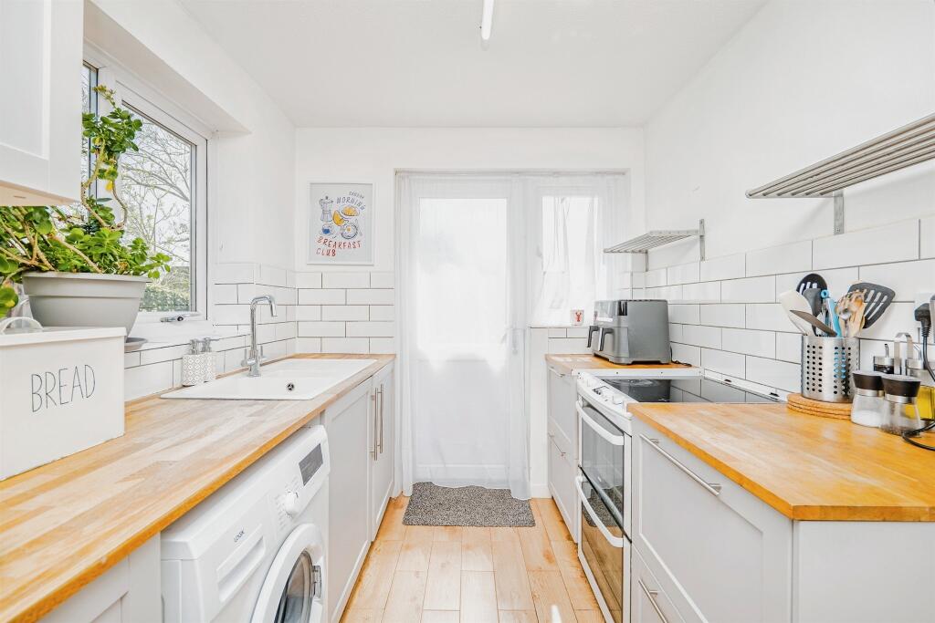 Hazeldene Avenue, Brackla, Bridgend - View 5