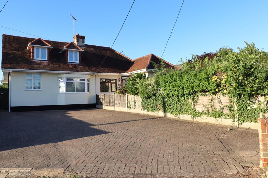 Main image of property: Oakwood Road, Rayleigh, SS6